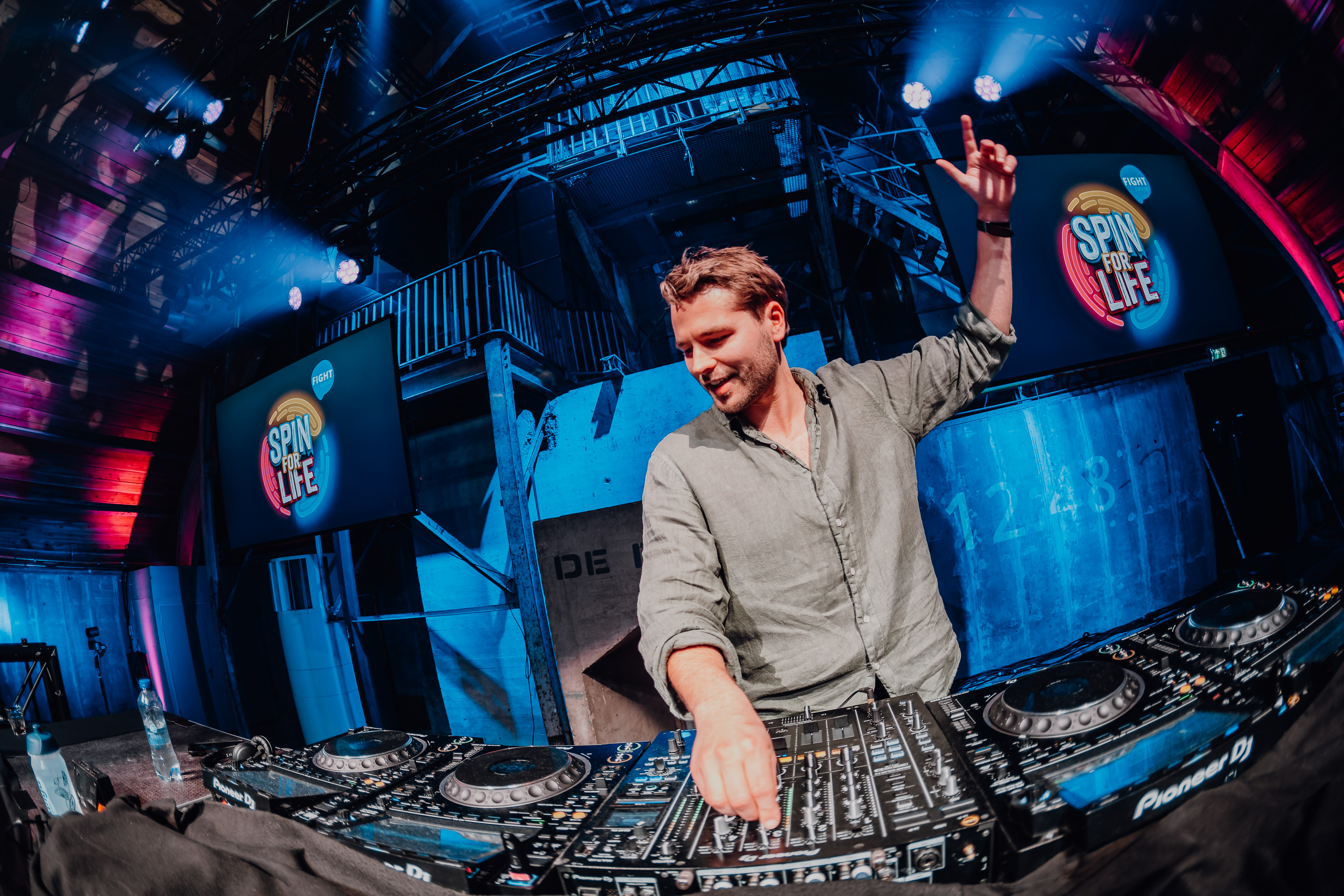 DJ Hielke Boersma bij Spin for Life